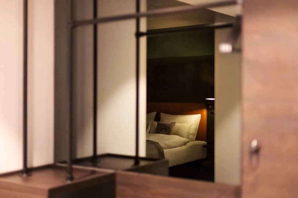 Holiday Inn - the niu, Fender Amsterdam by IHG - photo 3