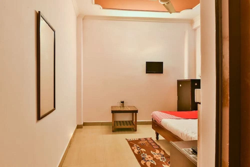 OYO 19509 Fly Rooms - photo 3