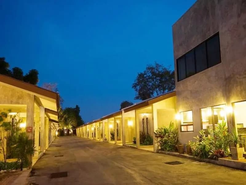 Red Horse Resort - photo 1
