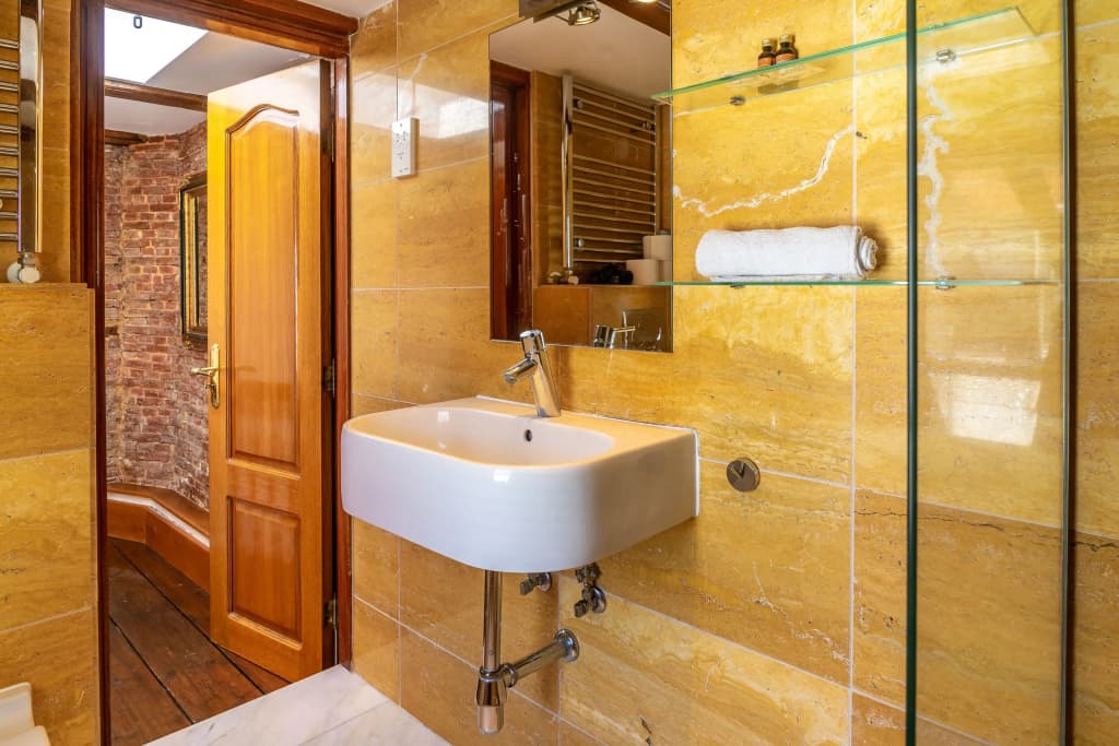 B&B Singel Suites - photo 8