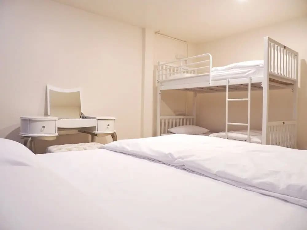 Esse Hostel - photo 4