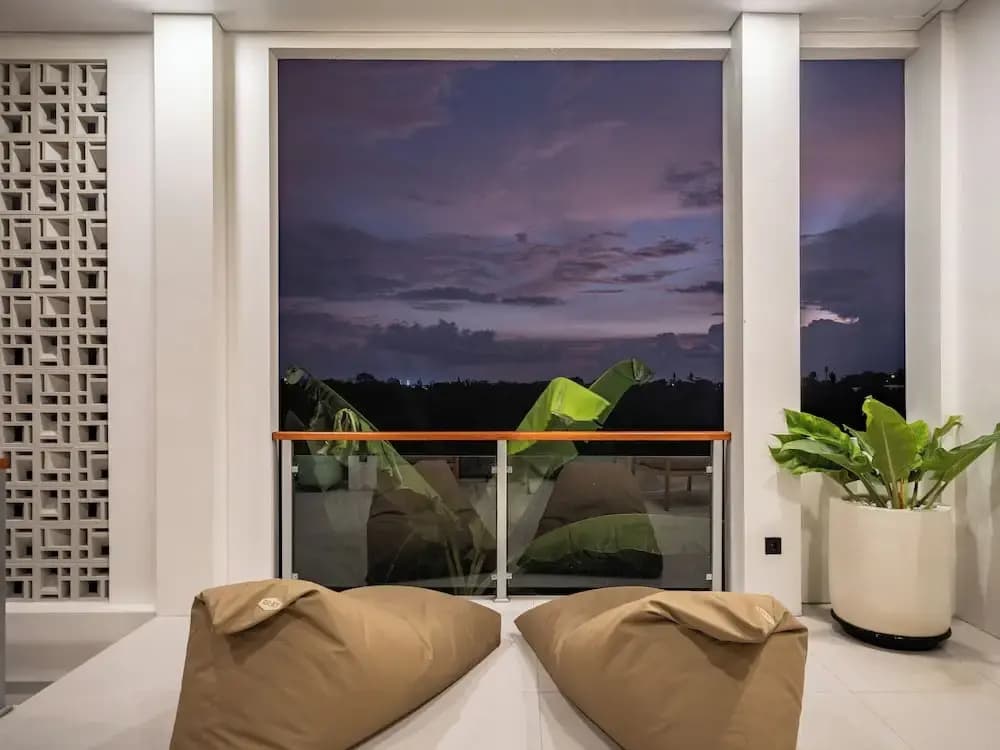 Laid Back Villa - photo 2