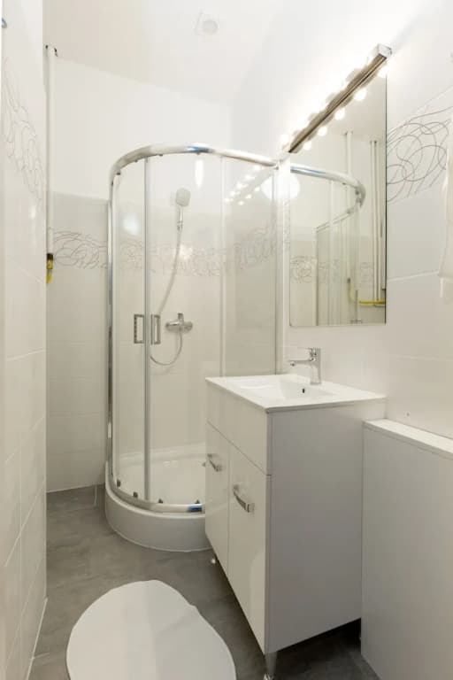 Budapest Apart-NAM-Queen Room - photo 9