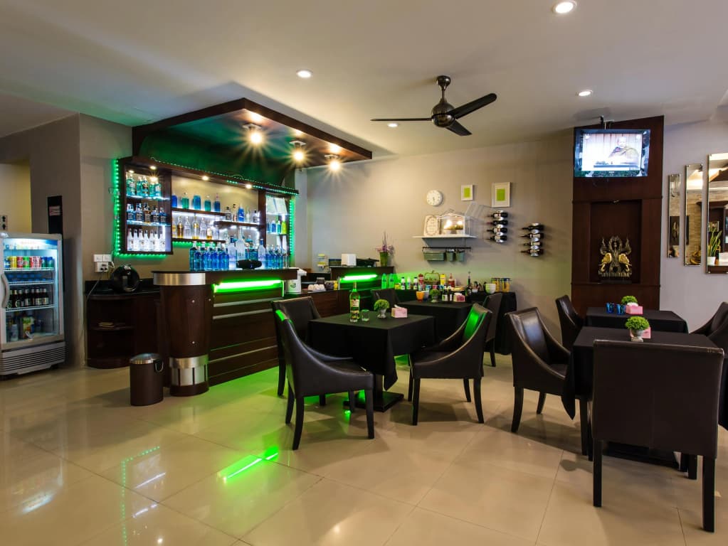 Lavender Patong Hotel - photo 14