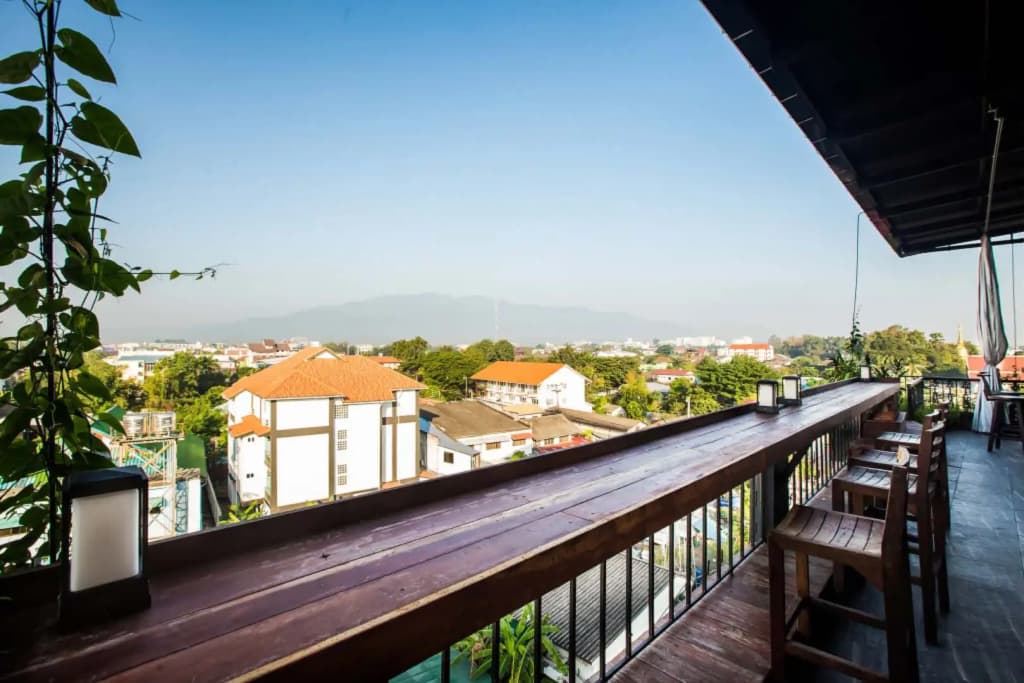 Yadana Guesthouse - photo 1