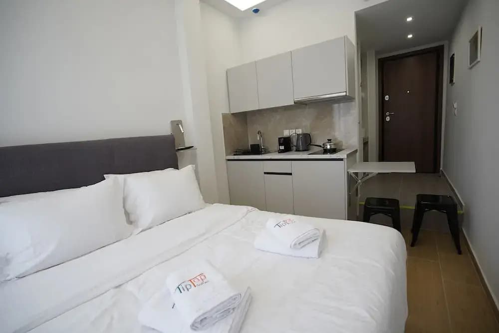 Tip Top Suites - photo 14