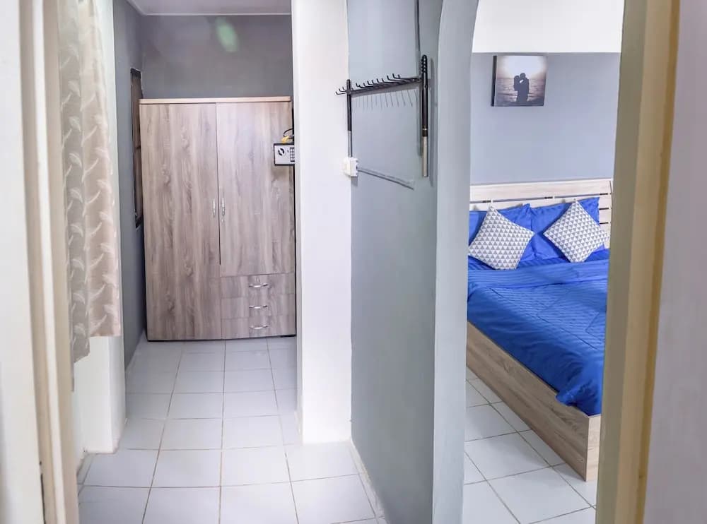 Happy Jomtien - Direct Beach Access, Sea View & Central Location - photo 2