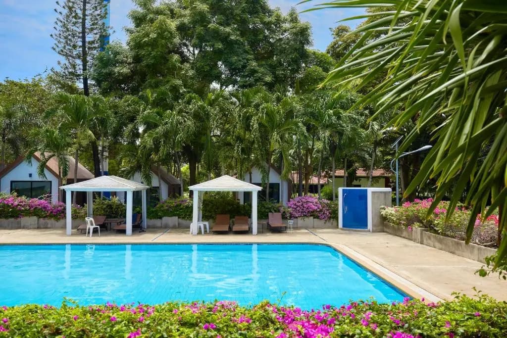 SUITE APARTMENT, 30's JOMTIEN BEACH - photo 12