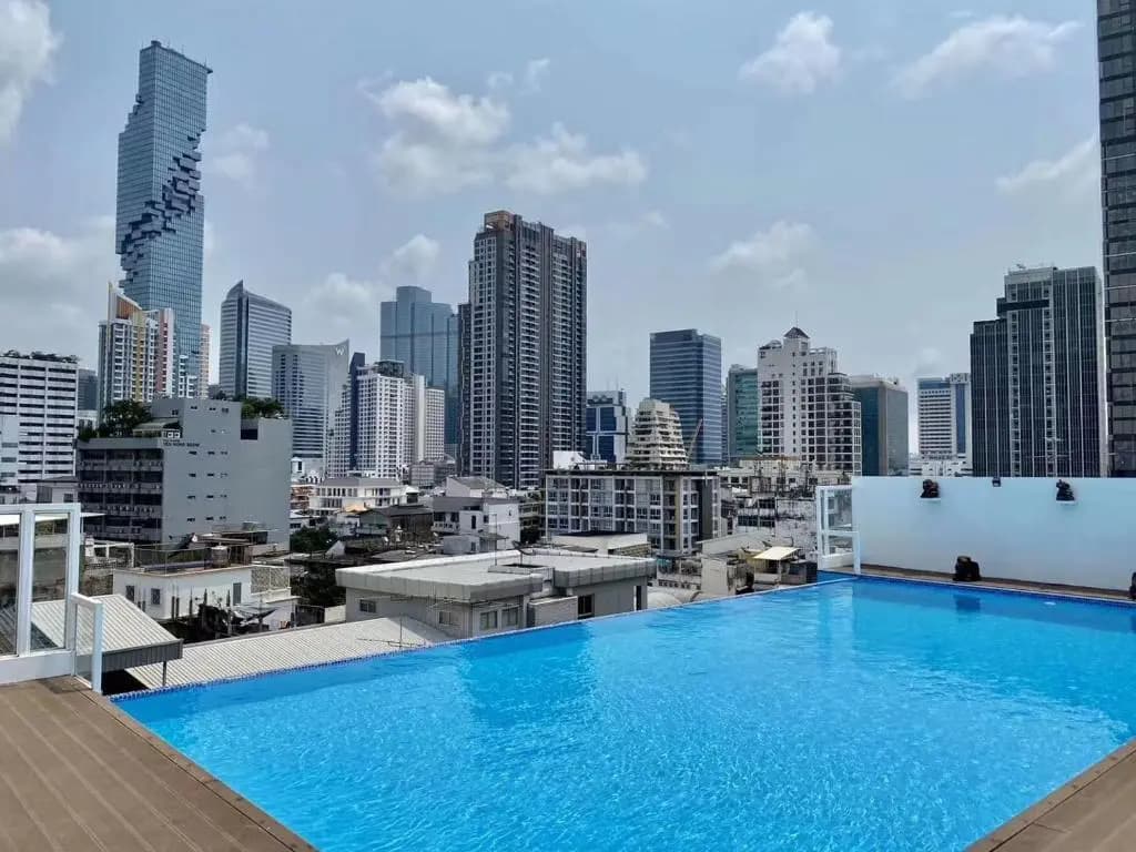 Sapphire Hotel Silom Bangkok - photo 8