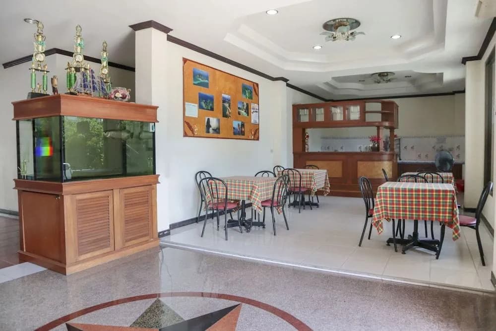 OYO 747 Suwanna Hotel - photo 10