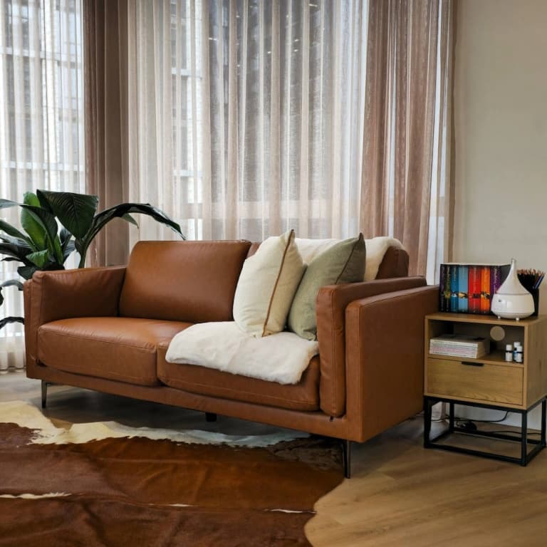 Deluxe 2BR apt Excellent Location Cityviews & Pool - photo 5