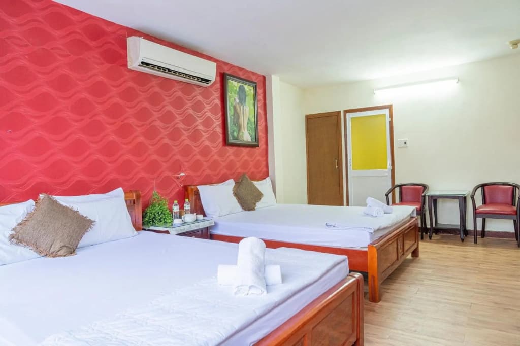 Long Son Hotel - photo 11