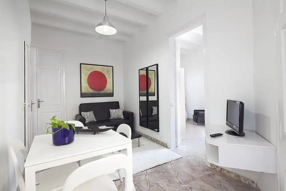 BHM1-012 Beautiful Apartment - photo 4