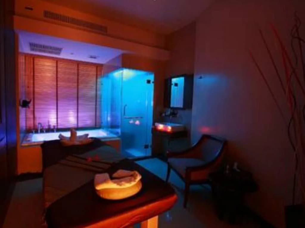 Siam Society Hotel & Resort - photo 2