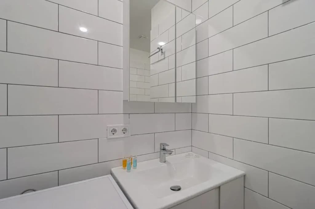 Cozy Studio Apartment in Tbilisi by Wehost - photo 9
