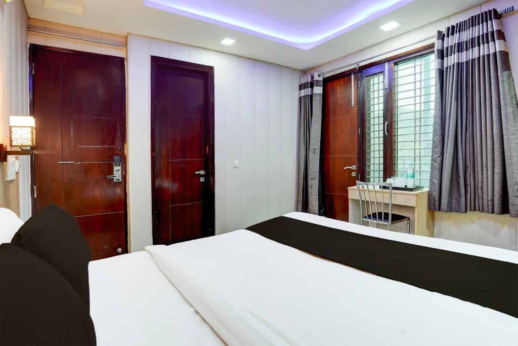 OYO 70849 Hotel Sarvasa Residency - photo 22