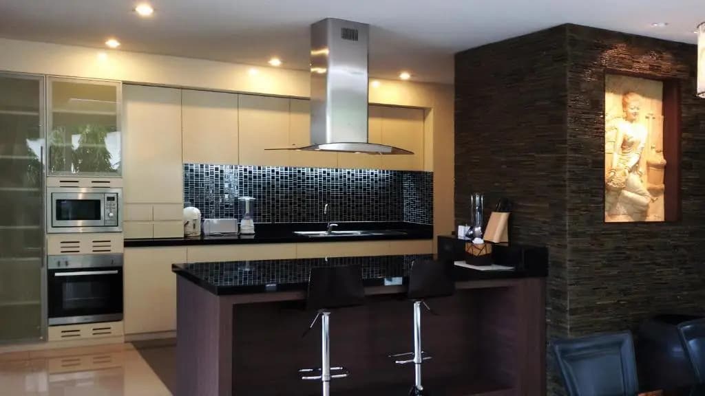 Karon Suite Apartment - photo 19
