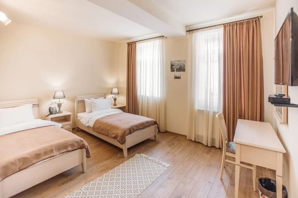Hotel Le Caucase - photo 2