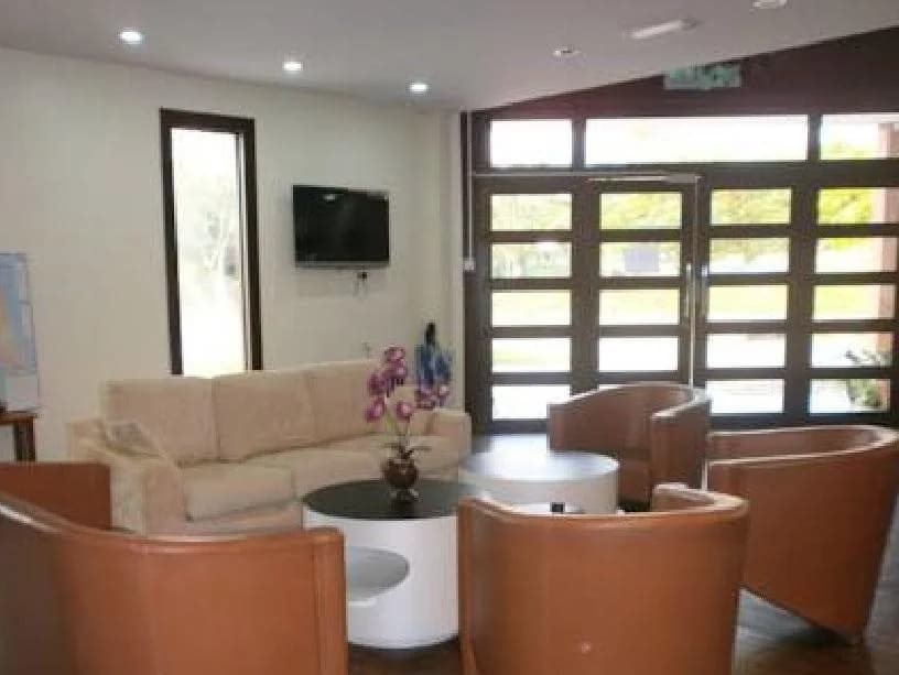 Oasis Hotel - photo 2