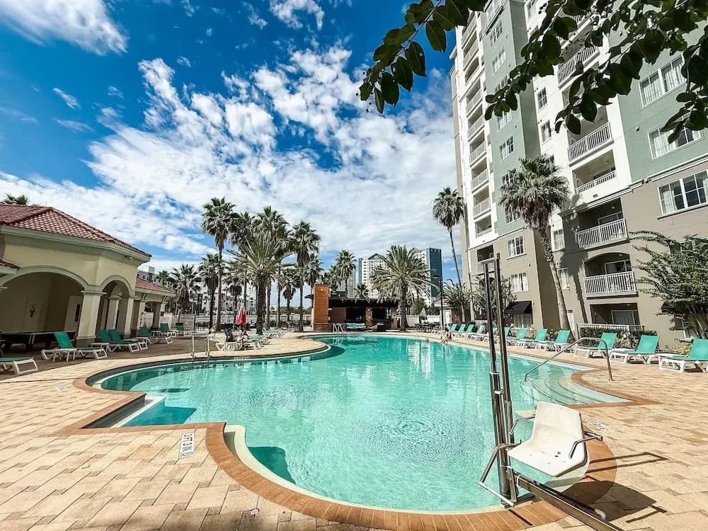The Point Hotel & Suites Orlando - photo 15