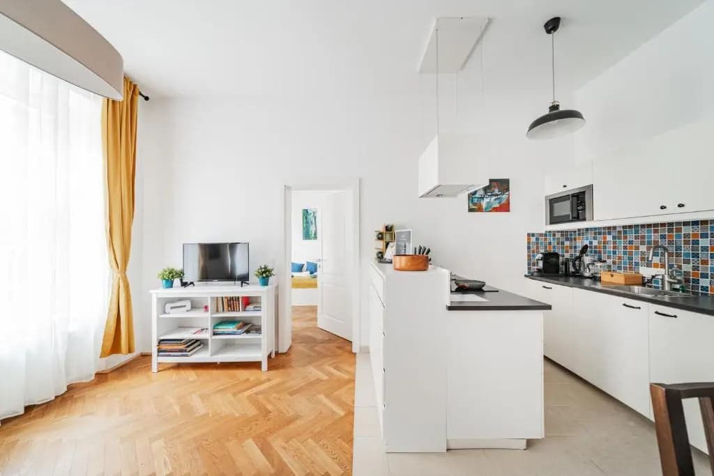 15 C&J's apartment - photo 16