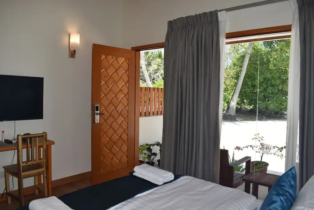 Rattehi Inn at Rakeedhoo - photo 2