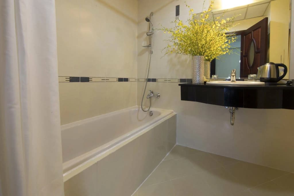 Cochin Zen Hotel - photo 10