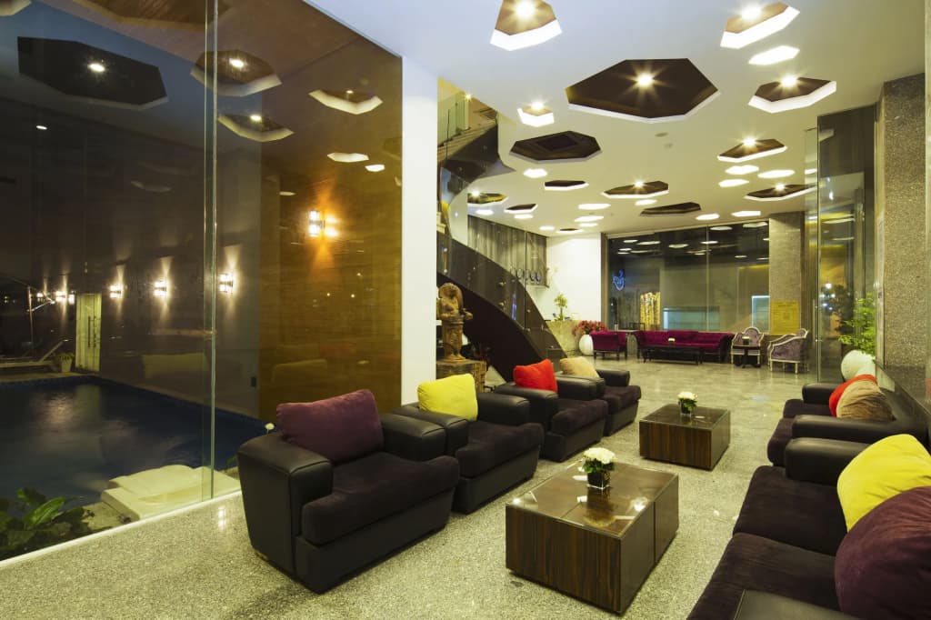 Starlet Hotel - photo 2