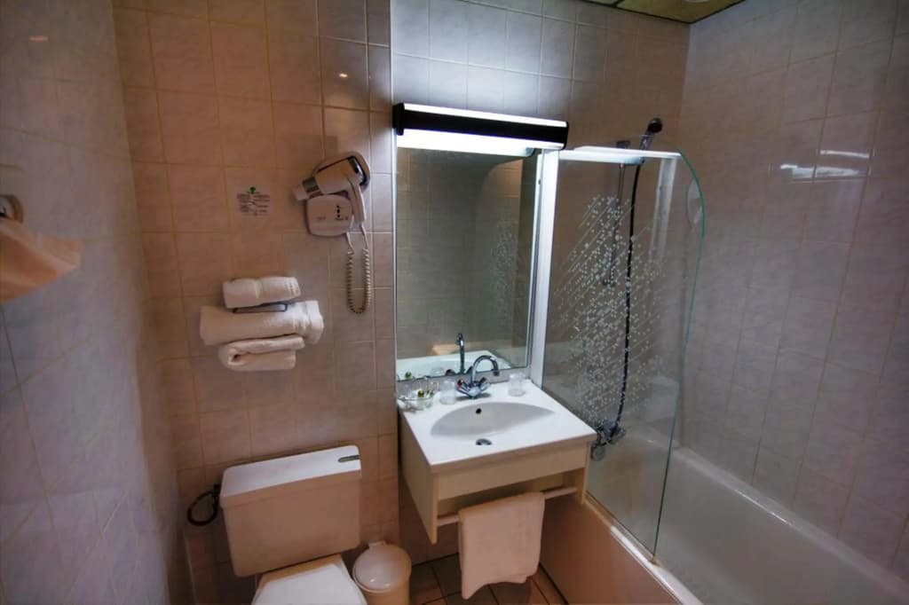 Hôtel des Trois Gares - photo 8