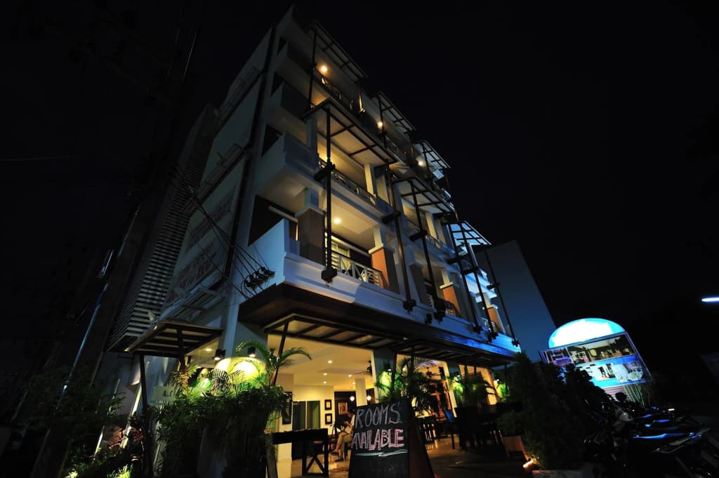 Aloha Residence - main photo