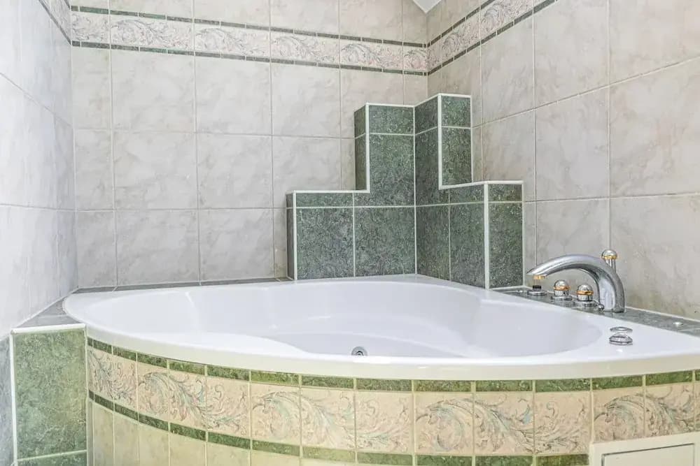 Spacious Garden Villa | 16 Guests - photo 45