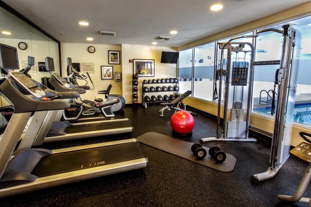 Hilton Garden Inn New York / Staten Island - photo 21