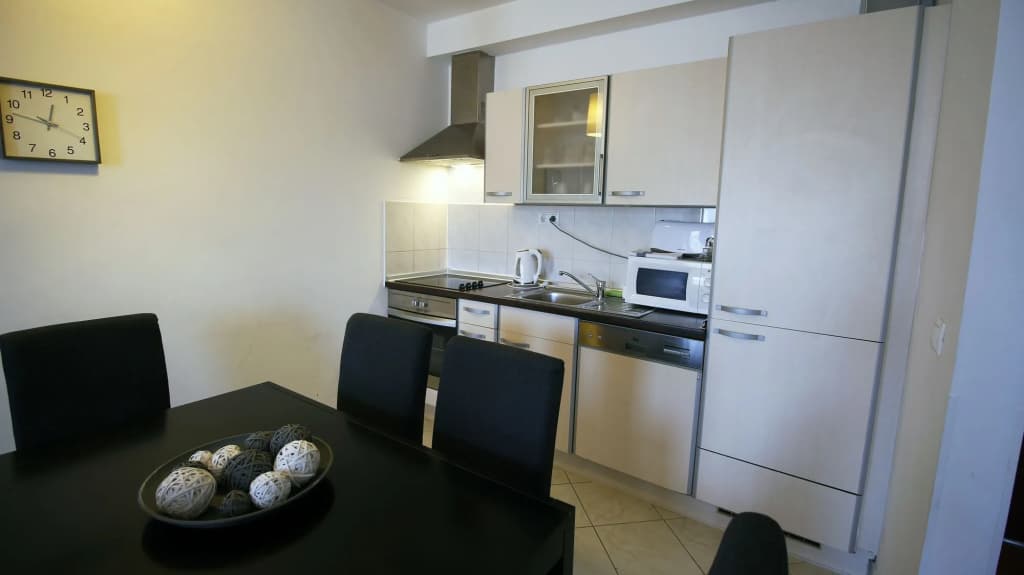 Club99 Apartments - photo 17