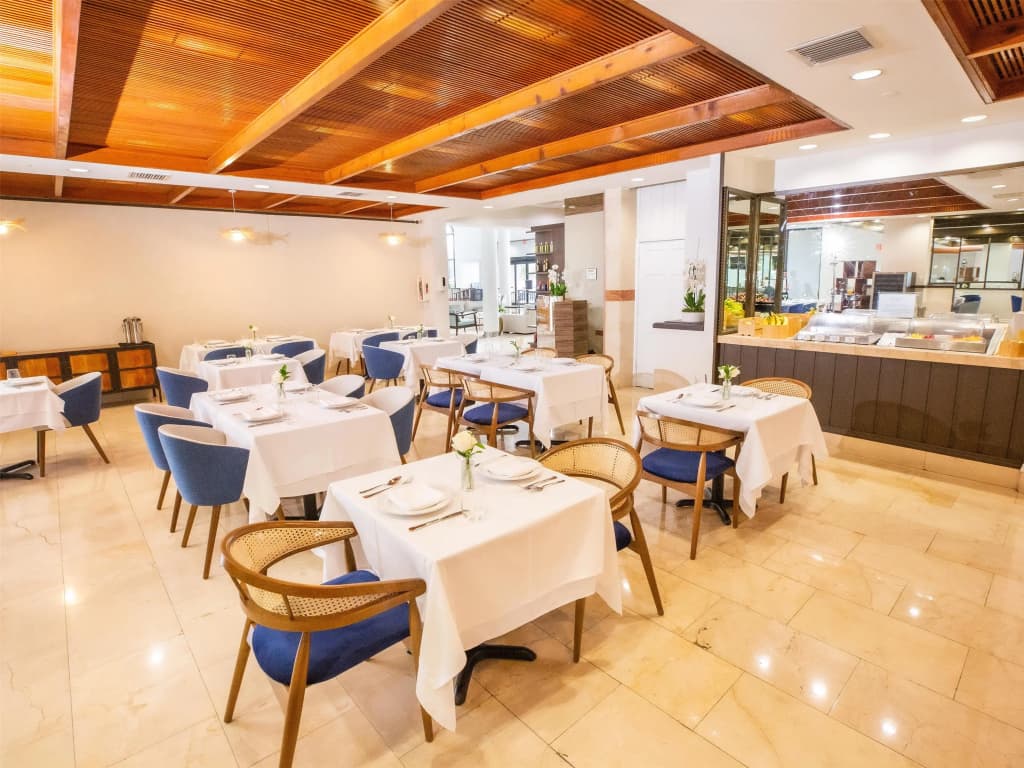 Regency Miami Airport by Sonesta - photo 34