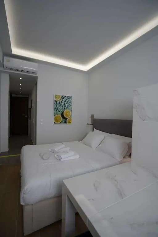 Tip Top Suites - photo 13