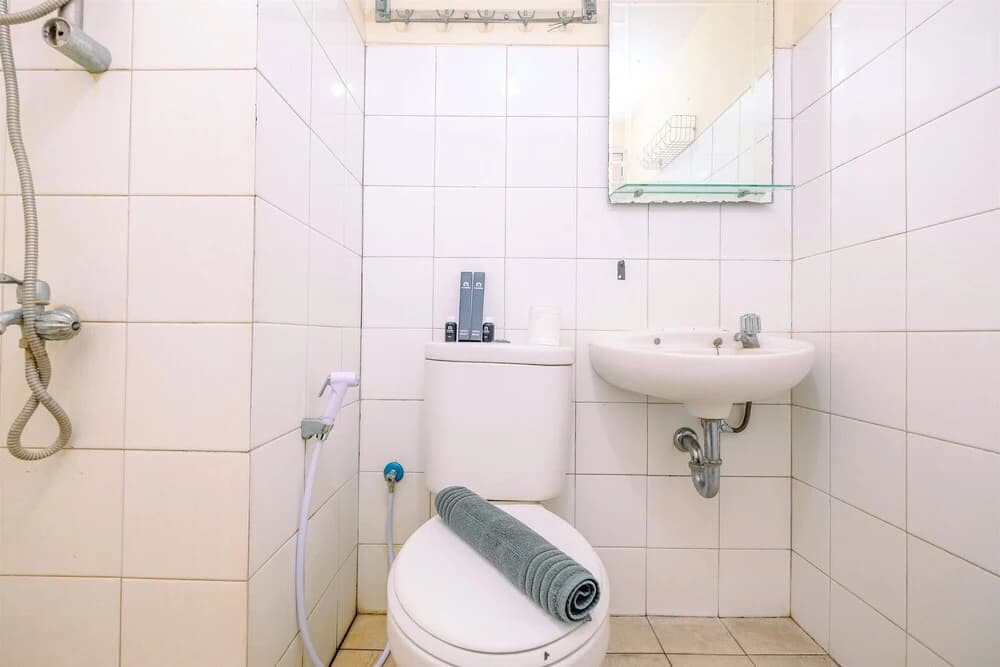 Cozy Stay Studio At Kebagusan City Apartment - photo 6