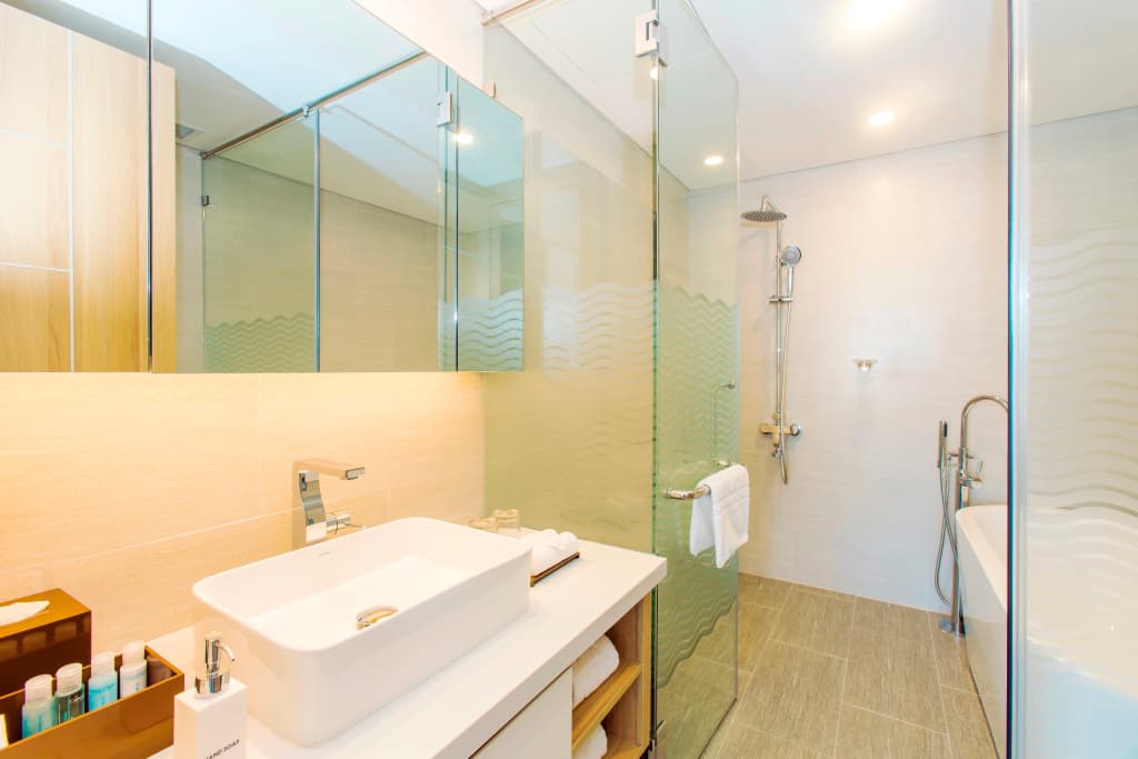 Zen Diamond Suites Hotel - photo 9
