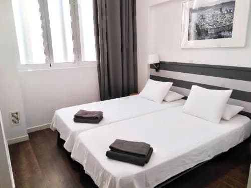 Stylish Modern Gracia Apartment 2A - photo 5