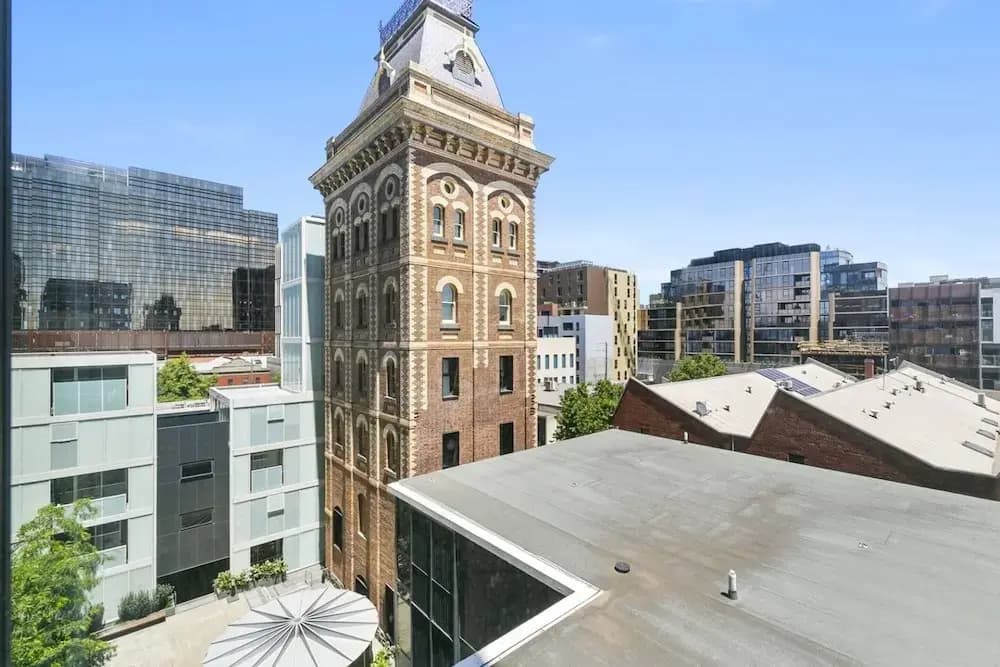 Collingwood Cool 2-bed, Balcony, Gym, Rooftop - photo 1