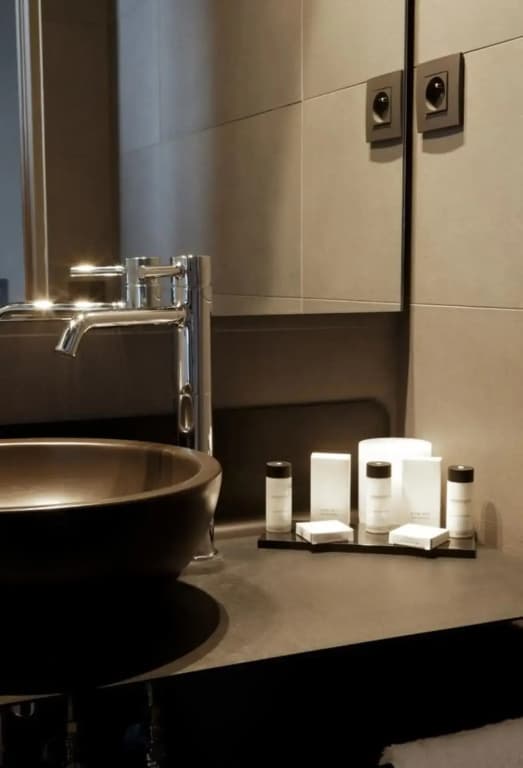 Hotel Saint Marcel - photo 9
