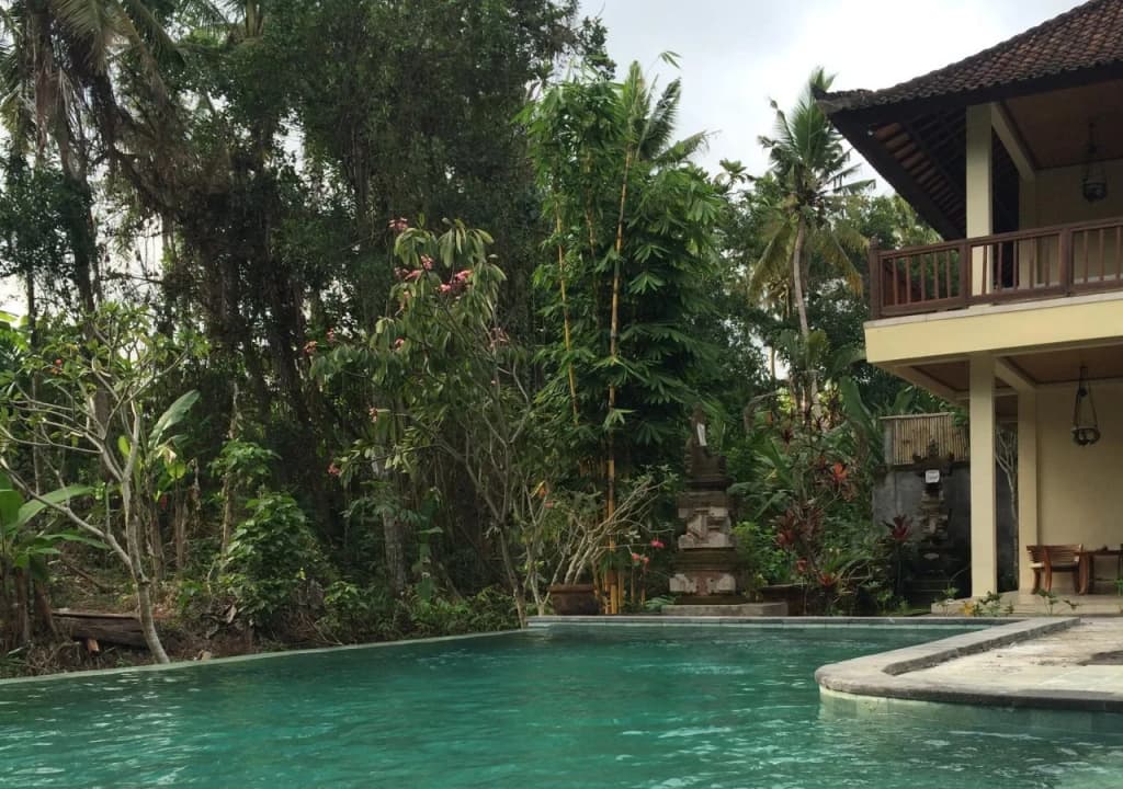 Raka Rai Bungalows - photo 10