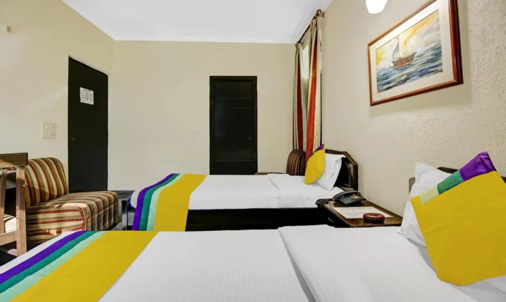 Itsy Hotels Arien International - photo 12