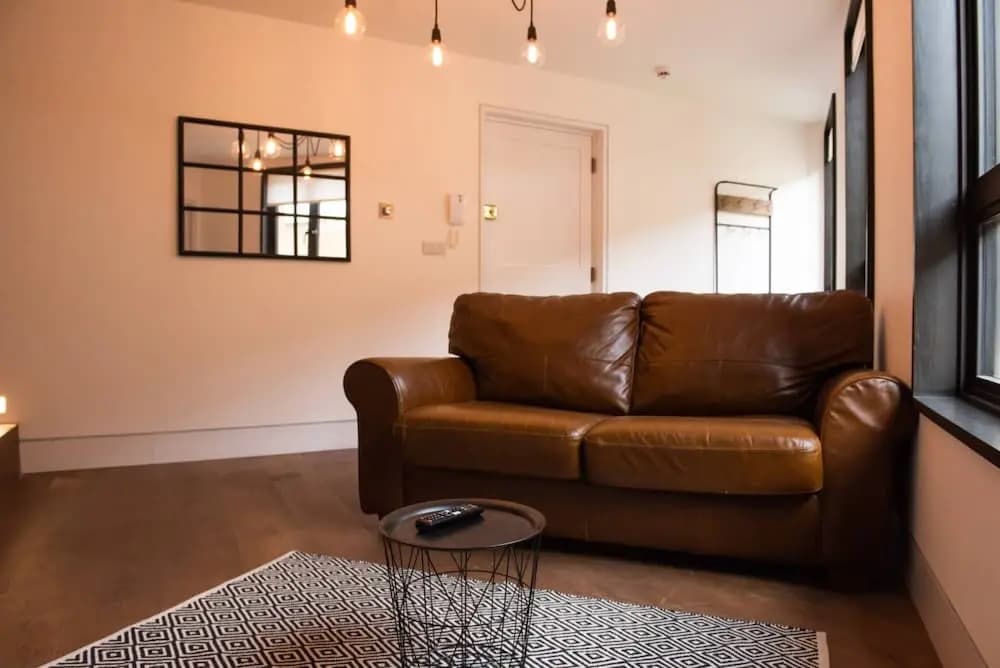 Stunning 2 Bedroom Flat in Farringdon - photo 8