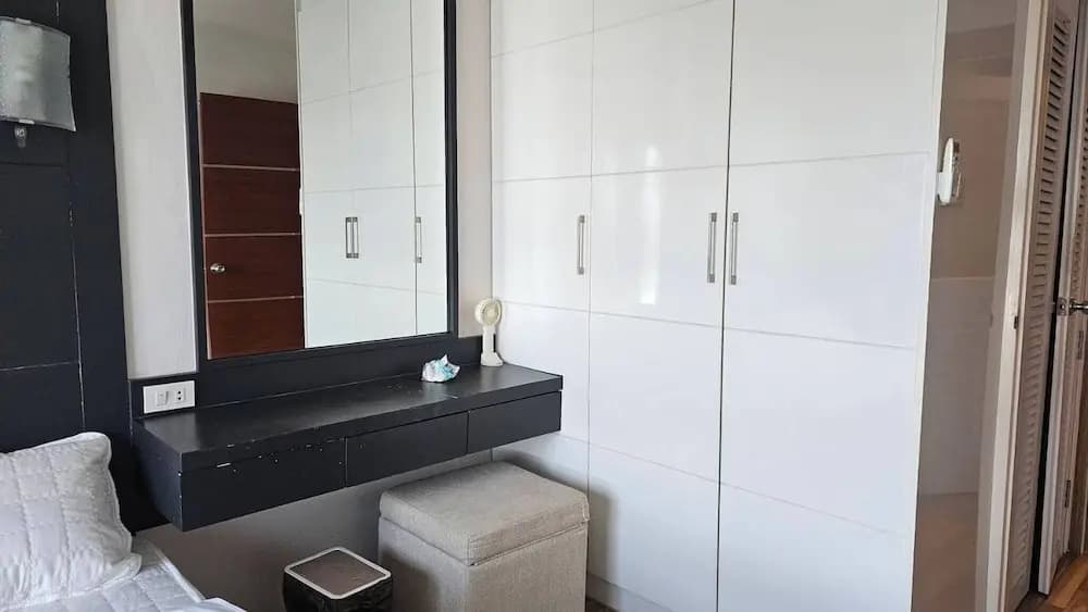 Quiet Condo, Minutes to Everything - photo 3