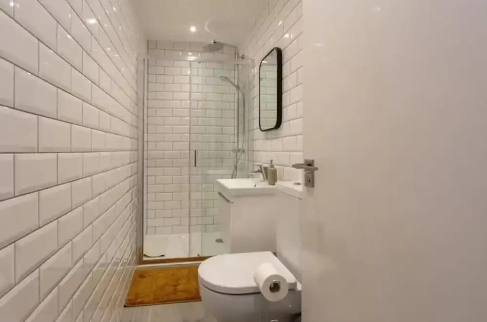 2bed 2bath Apartment Beneath Edinburgh Castle - photo 7