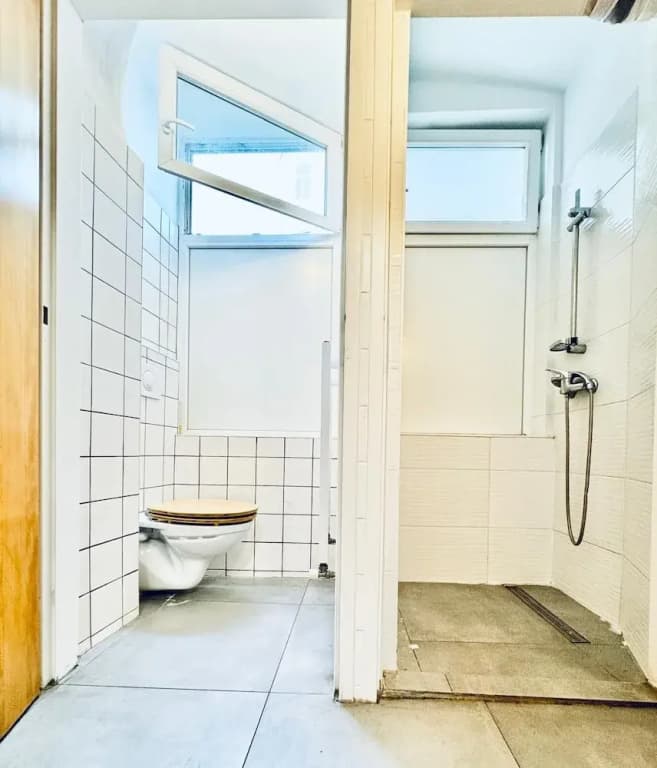 10BR Apt for Groups 8Min to Rathausplatz - photo 6