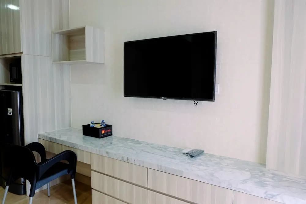 Exclusive Studio Menteng Park Apartment - photo 16