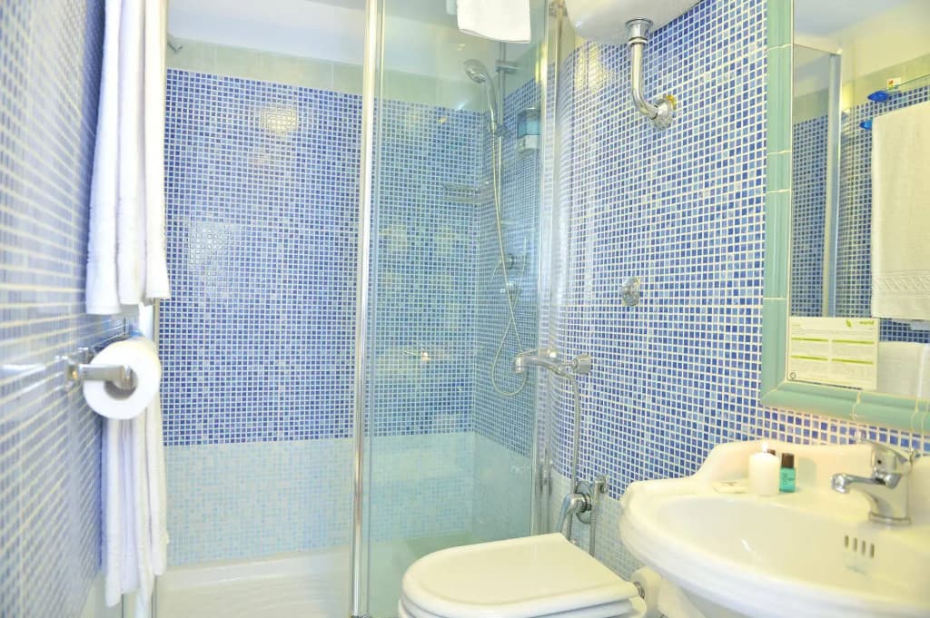B-Cool Rome Adults Only B&B - photo 9