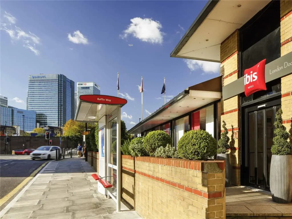 ibis London Docklands Canary Wharf - photo 23