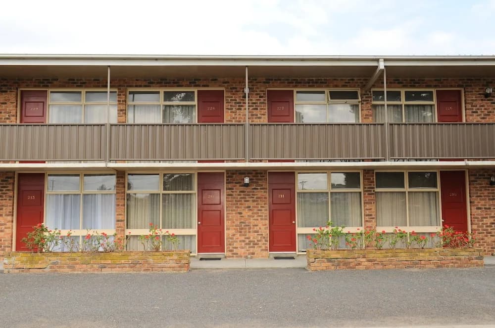 The Peninsula Motor Inn - photo 1